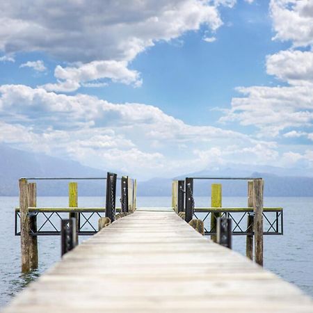 Tasman Holiday Parks - Te Anau Luaran gambar The pier at the lake