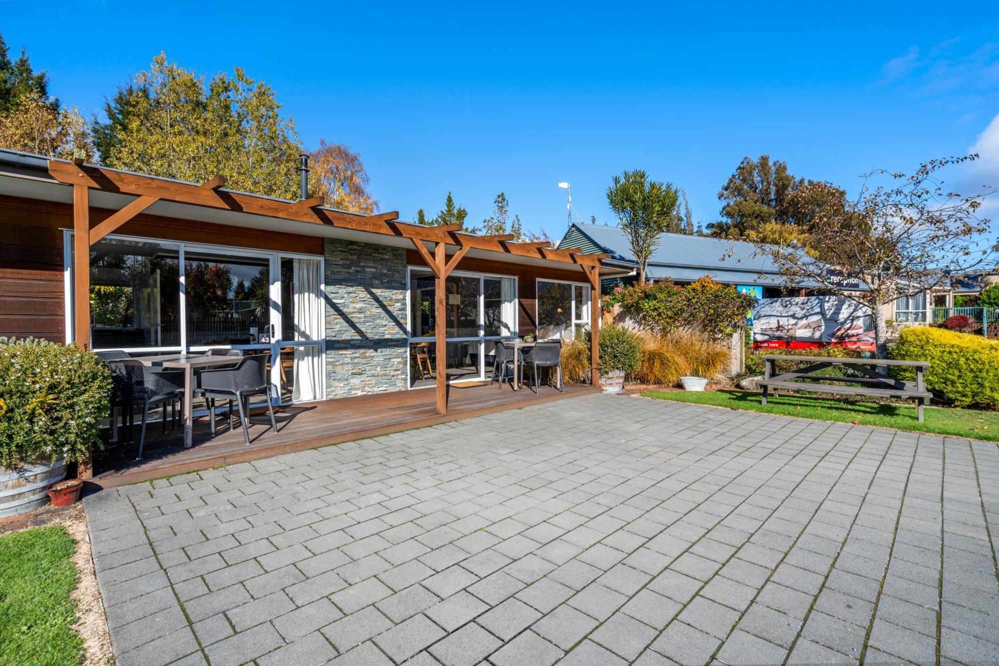Tasman Holiday Parks - Te Anau Luaran gambar The Lodge at the Hanmer Springs Thermal Pools