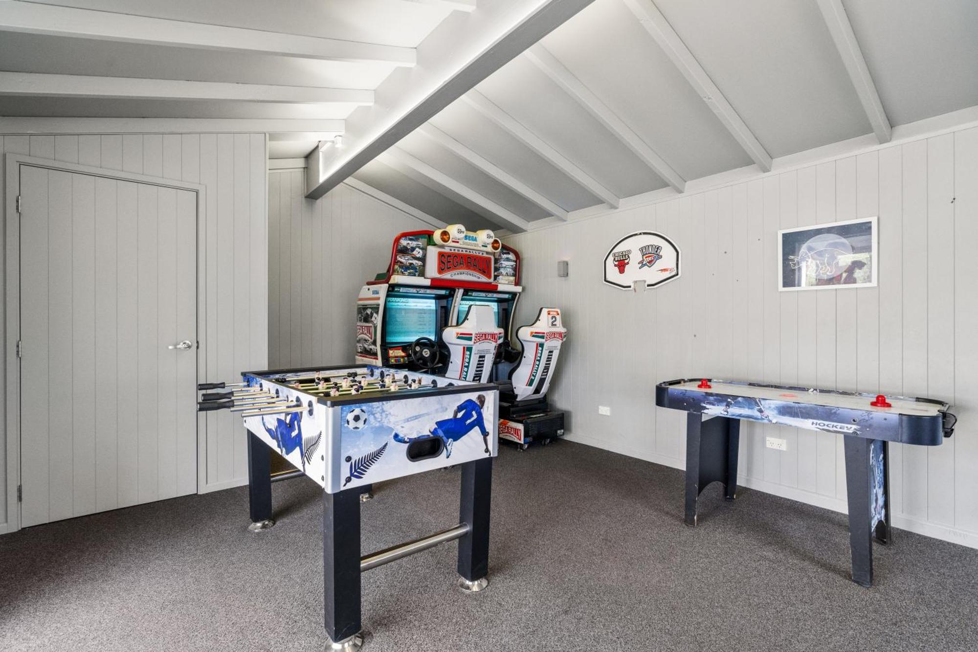 Tasman Holiday Parks - Te Anau Luaran gambar A games room
